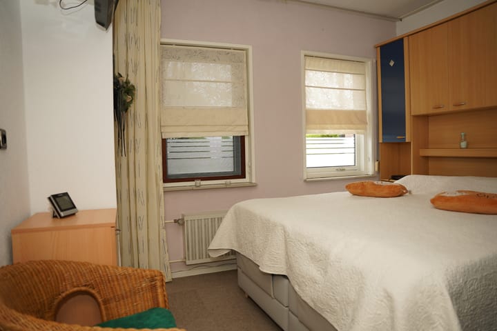 Photo 16 of Hugevlietstraat 12