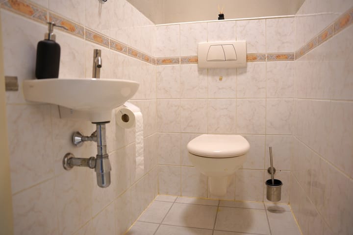 Photo 18 of Hugevlietstraat 12