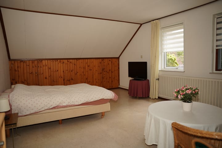 Photo 27 of Hugevlietstraat 12