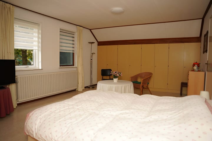 Photo 28 of Hugevlietstraat 12