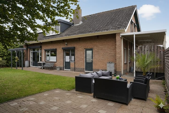 Photo 46 of Hugevlietstraat 12