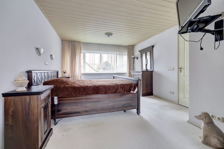 Photo 14 of Leliestraat 1