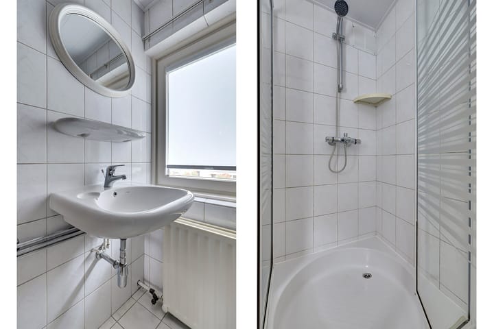 Photo 16 of Leliestraat 1