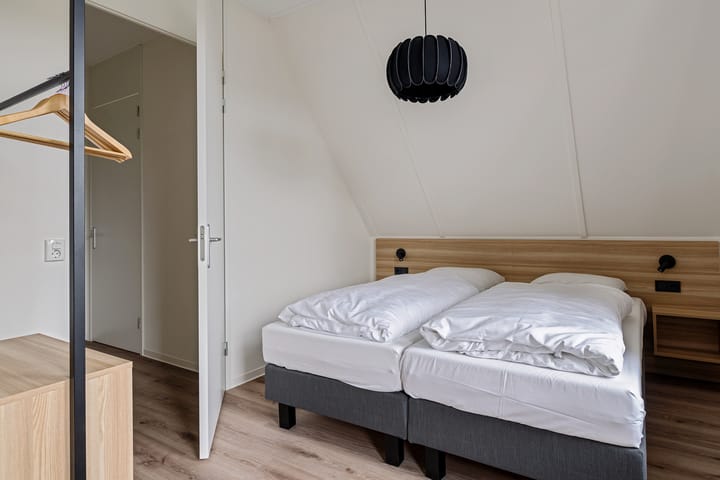 Foto 19 van Almereweg (Ijsselmeerhuys)