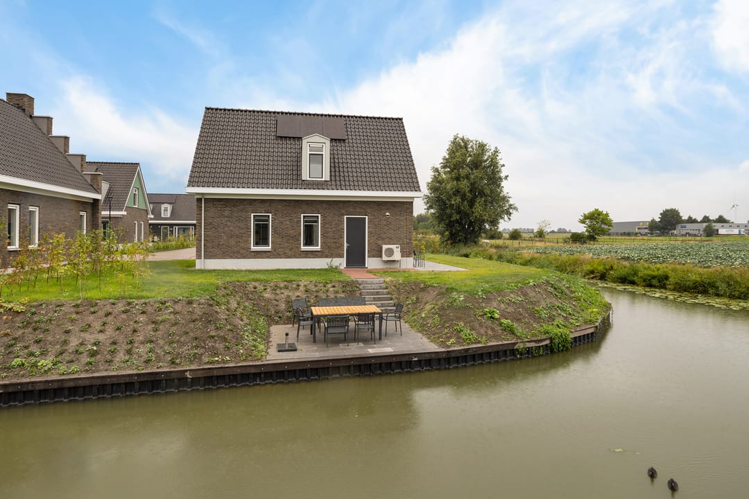 Photo 1 of Almereweg (Koggehuys)