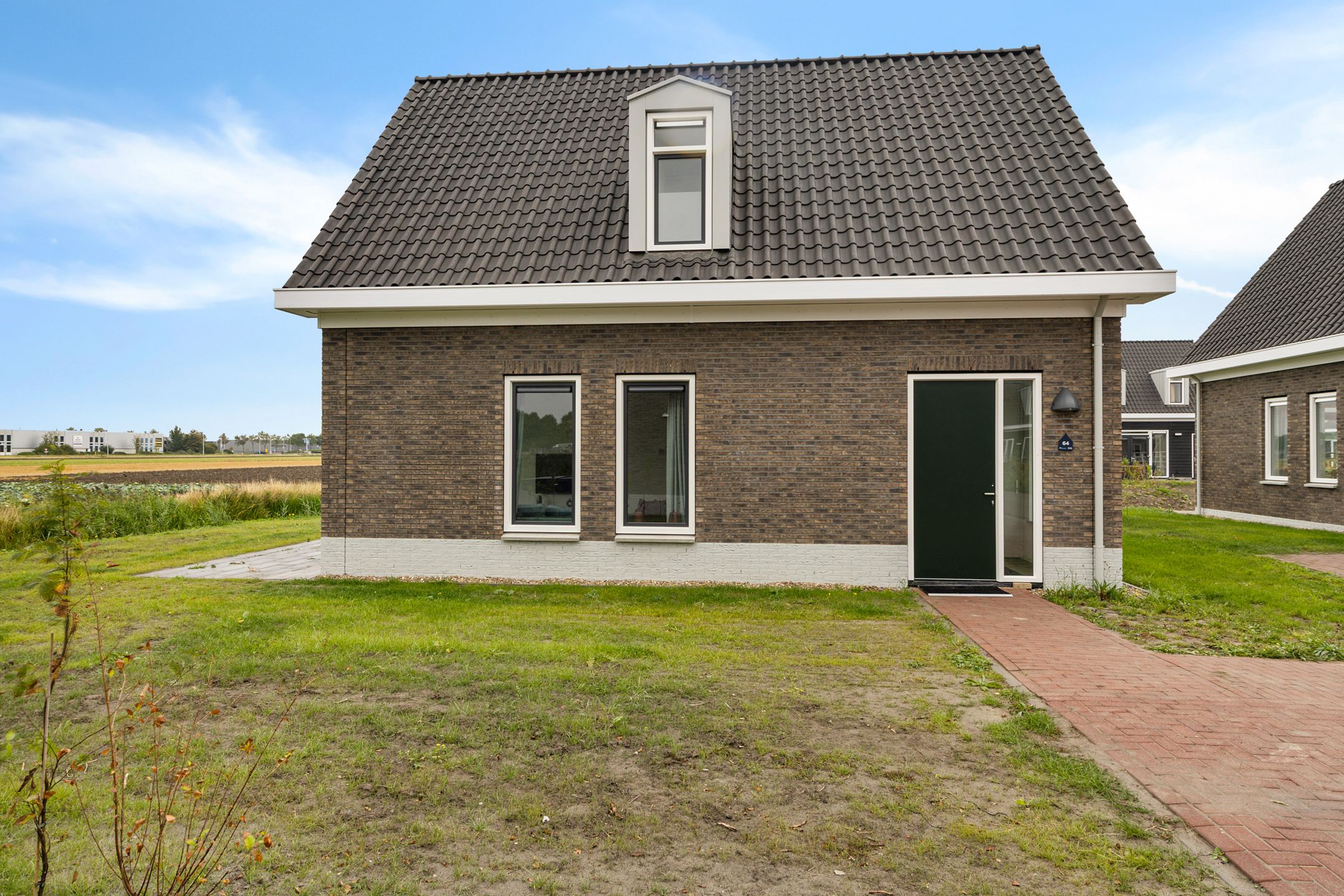 Photo 6 of Almereweg (Koggehuys)