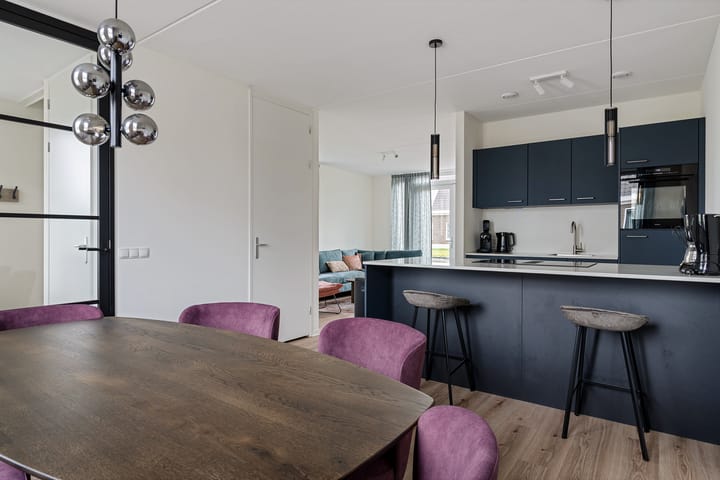 Foto 14 van Almereweg (Korenhuys)