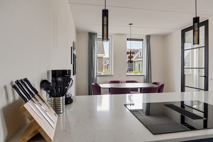 Foto 29 van Almereweg (Korenhuys)