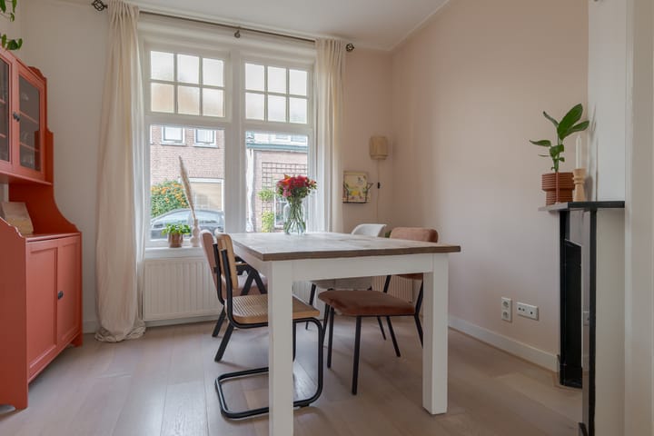 Foto 31 van Van Galenstraat 49