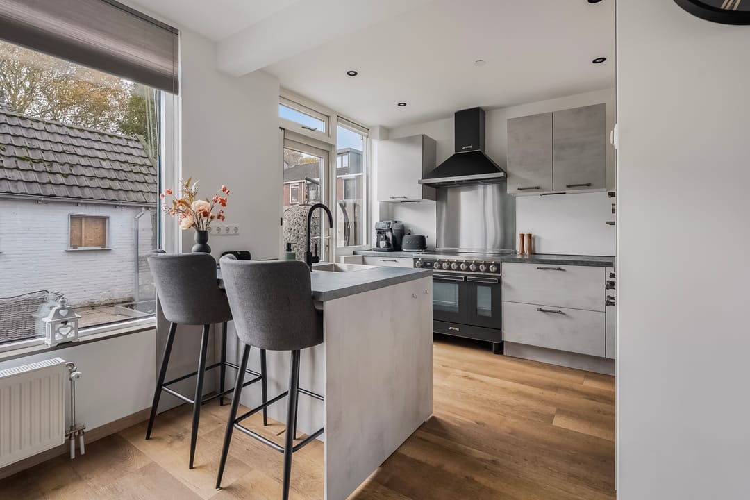 Photo 7 of Burgemeester Struijkstraat 38