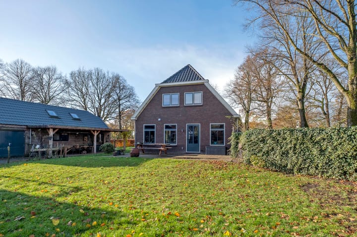 Photo 39 of Dwarsweg 1