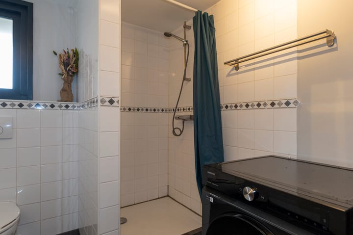 Photo 47 of Dwarsweg 1