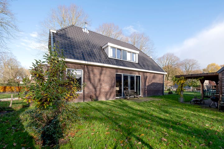 Photo 51 of Dwarsweg 1