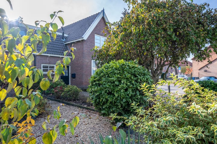 Photo 57 of Burg Jhr Hoeufftlaan 2