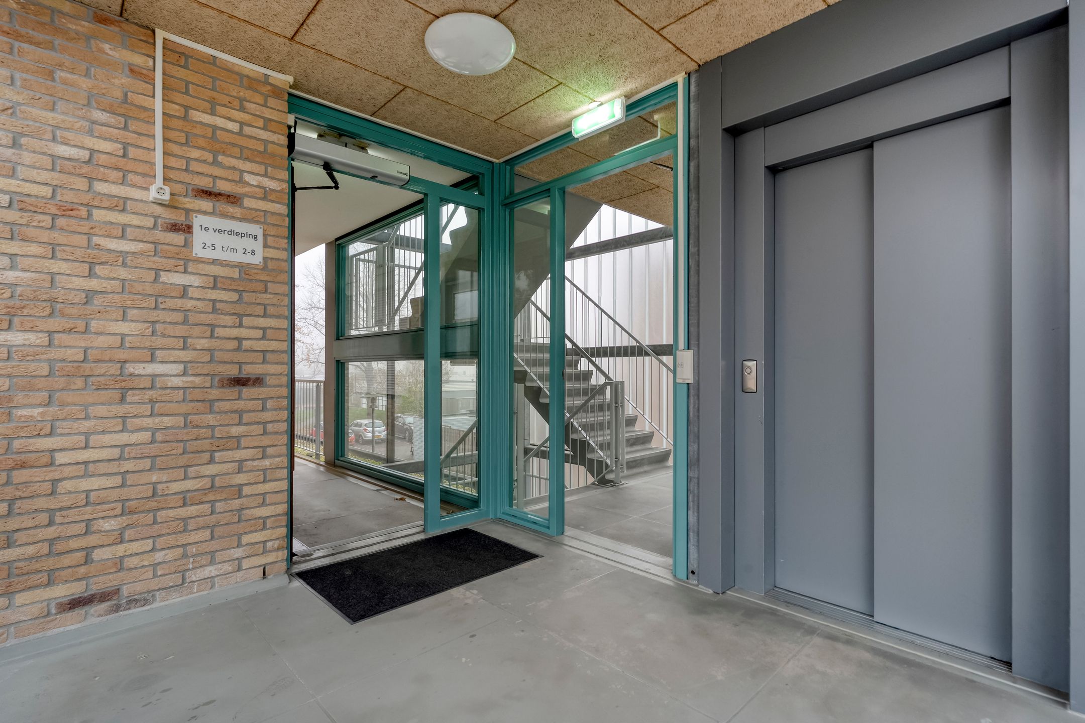 Foto 9 van Elzenlaan 2-8