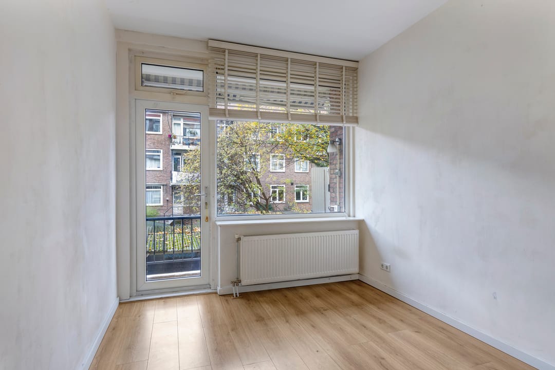 Photo 11 of Hogenbanweg 94-A