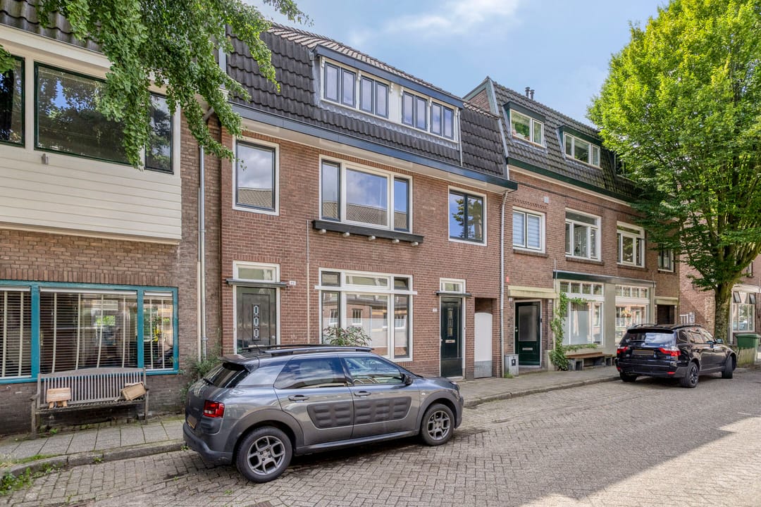 Photo 32 of Agnietenstraat 95