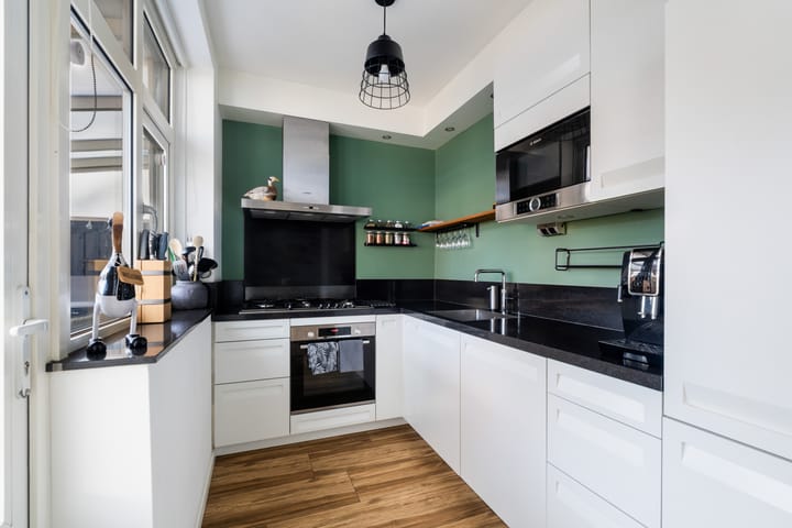 Photo 3 of Julianasingel 7-A