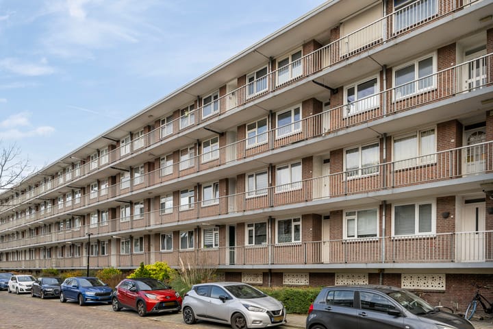 Foto 1 van van Hoornbeekstraat 17-C