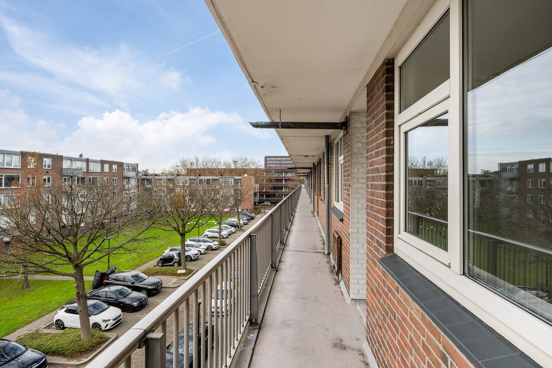 Photo 8 of van Hoornbeekstraat 17-C