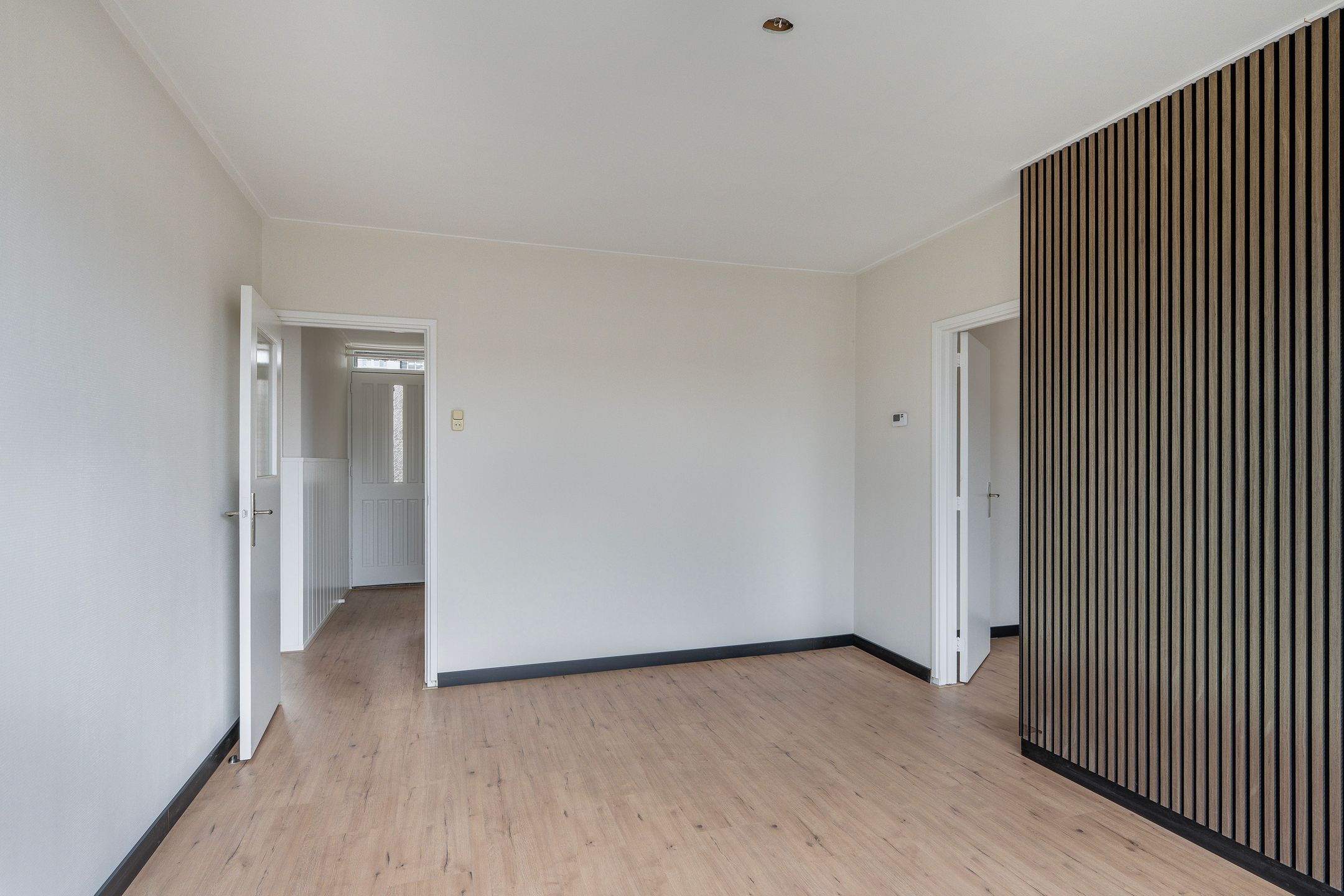 Photo 15 of van Hoornbeekstraat 17-C