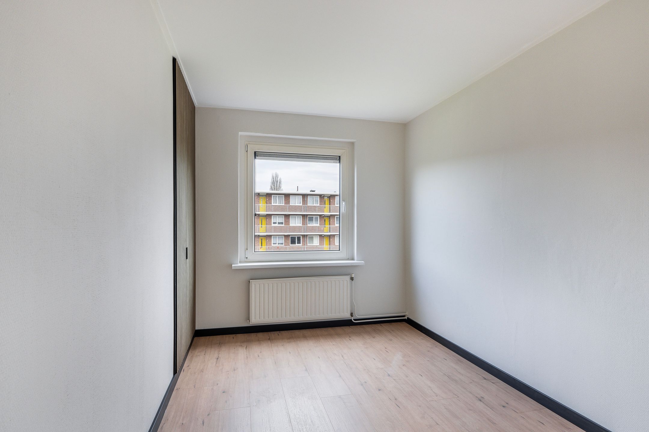 Photo 24 of van Hoornbeekstraat 17-C