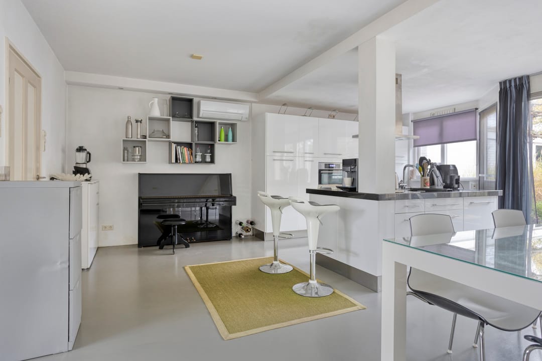 Photo 8 of Anjelier 16