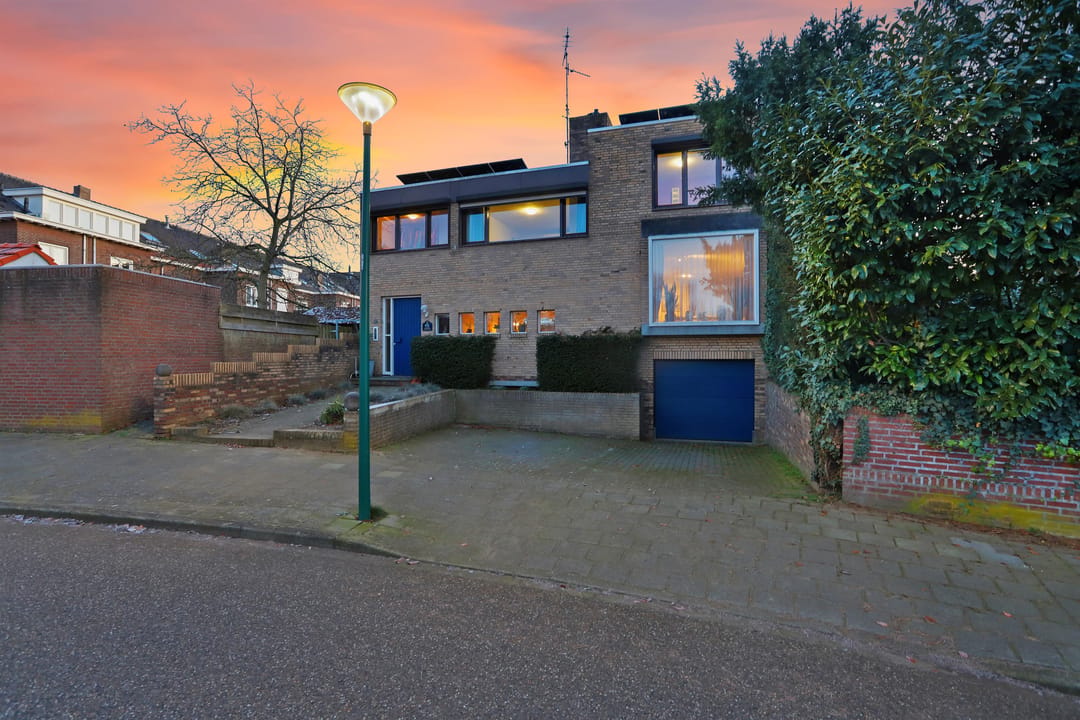 Foto 41 van Bisschop Drehmansstraat 17