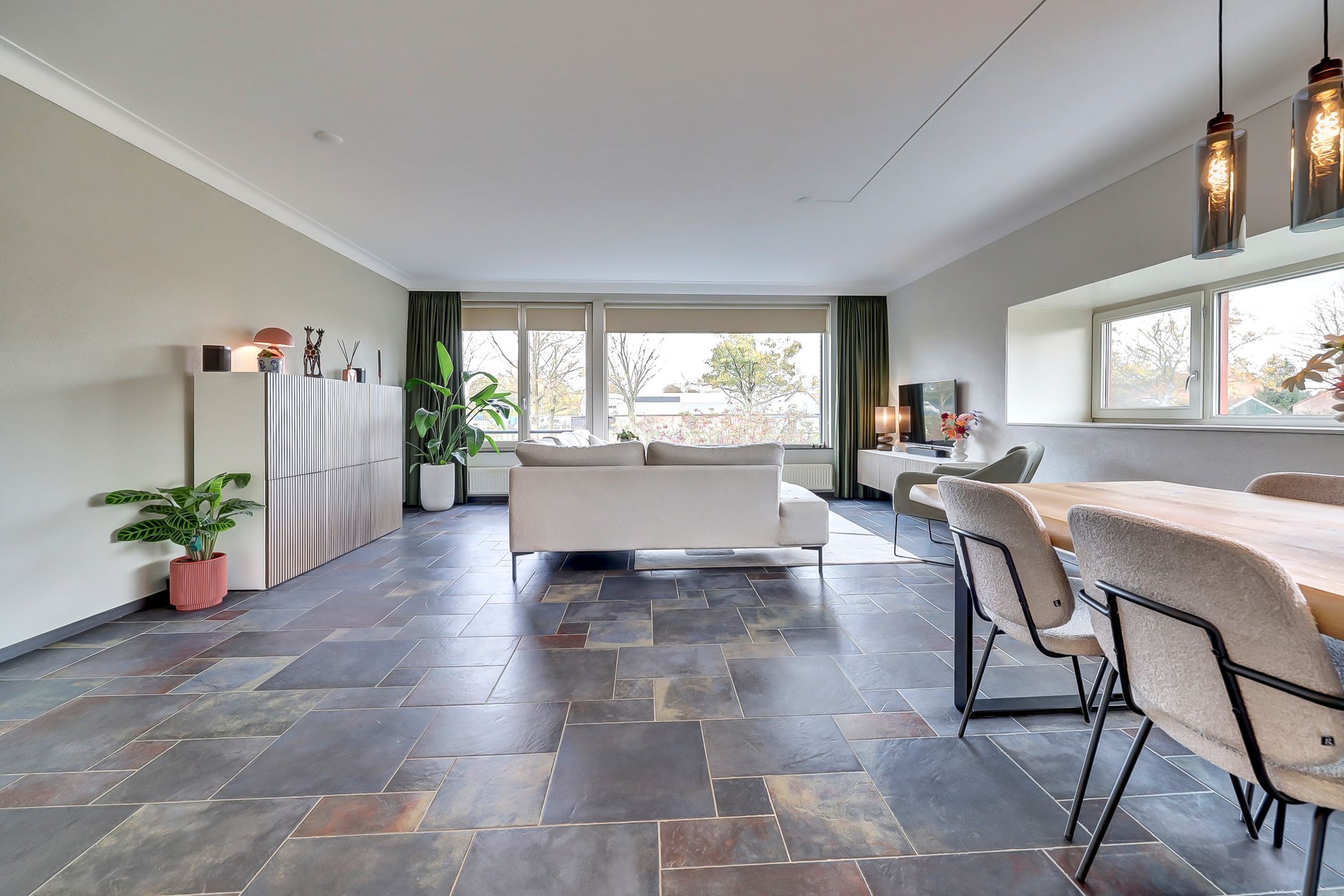 Photo 3 of De Klok 2