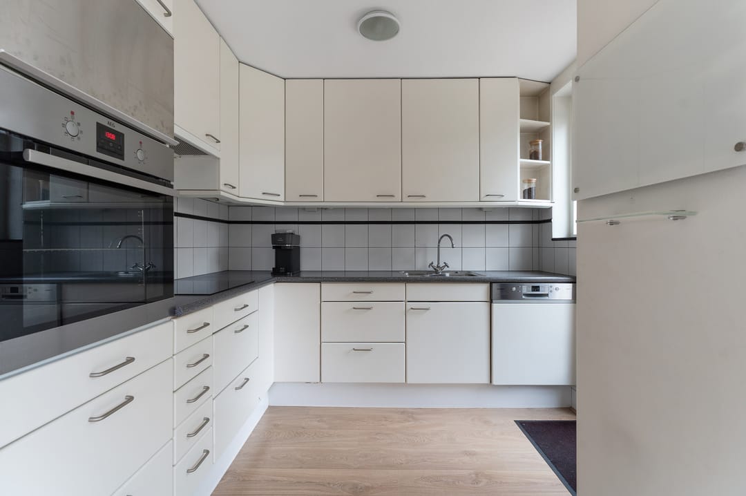 Photo 11 of Ouddiemerlaan 82