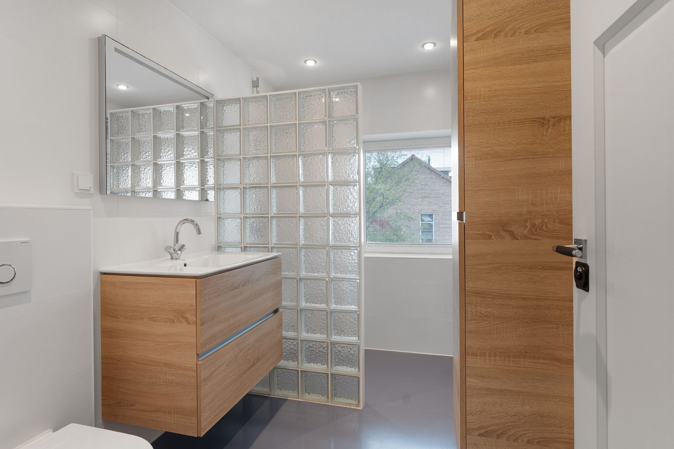 Photo 24 of Ouddiemerlaan 82