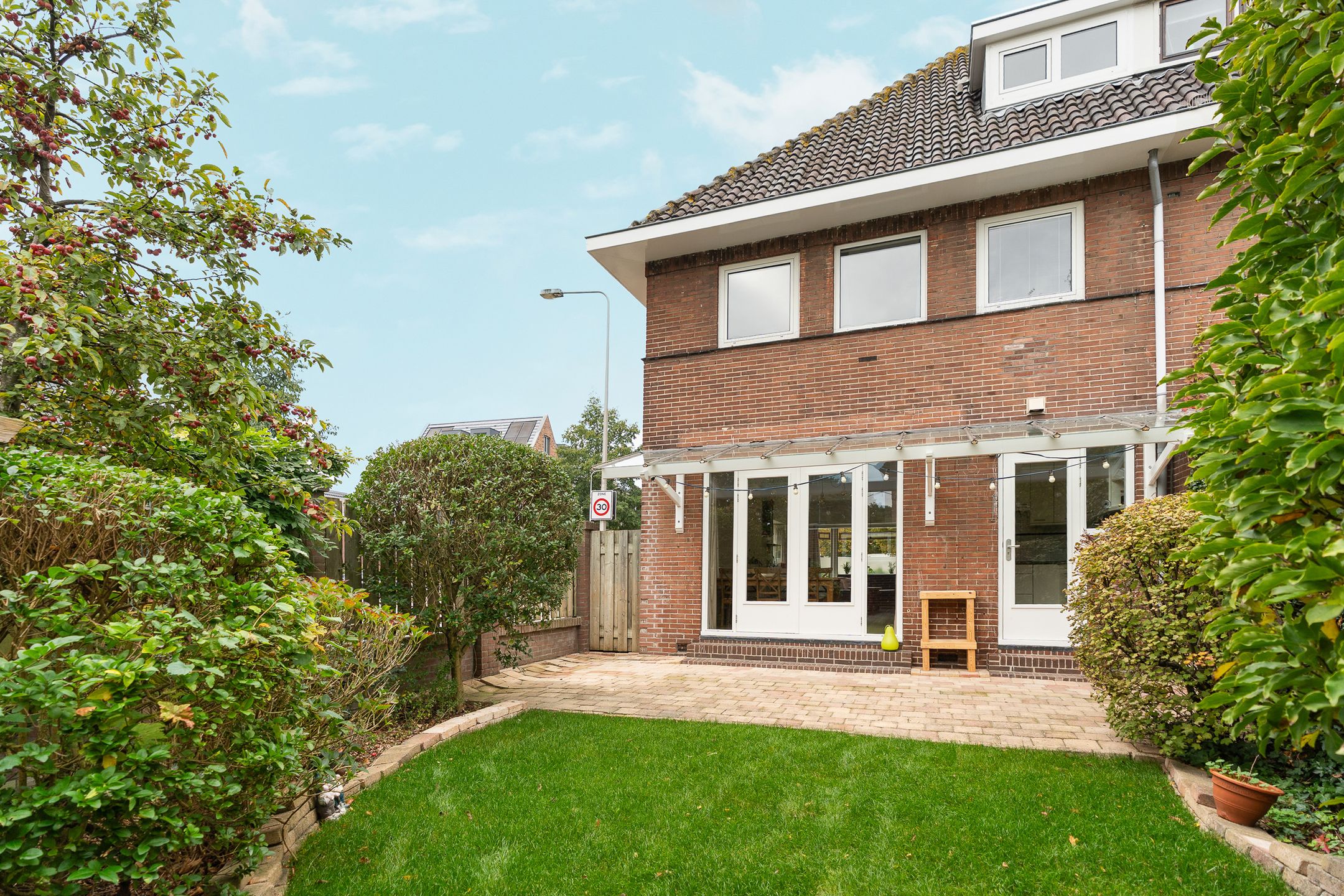 Photo 39 of Ouddiemerlaan 82