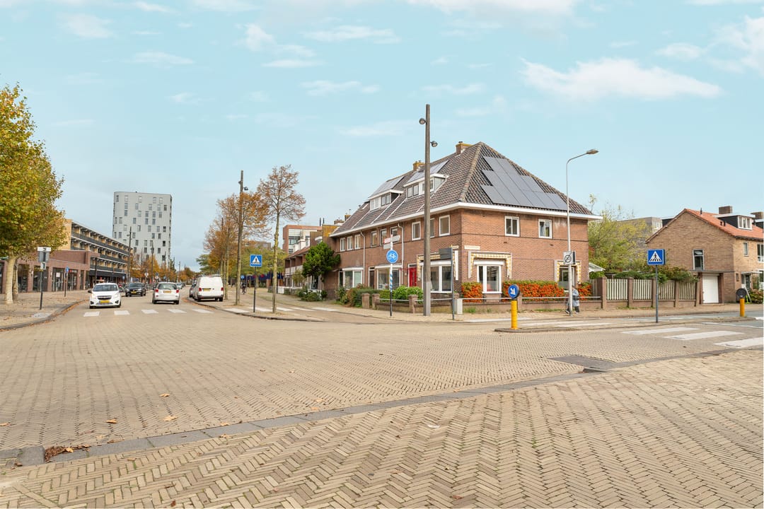 Photo 46 of Ouddiemerlaan 82