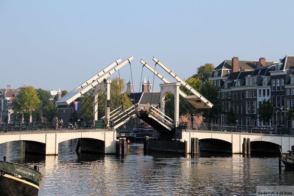 Foto 21 van Waterlooplein 391