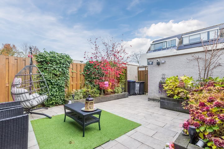 Photo 24 of Wederik 110