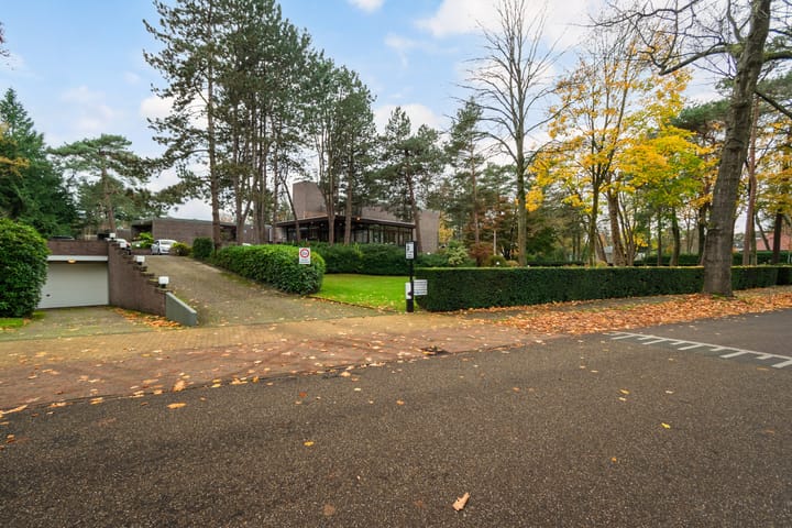 Photo 38 of Boulevard 22-1