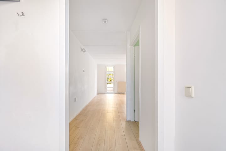 Photo 8 of Eemplein 4