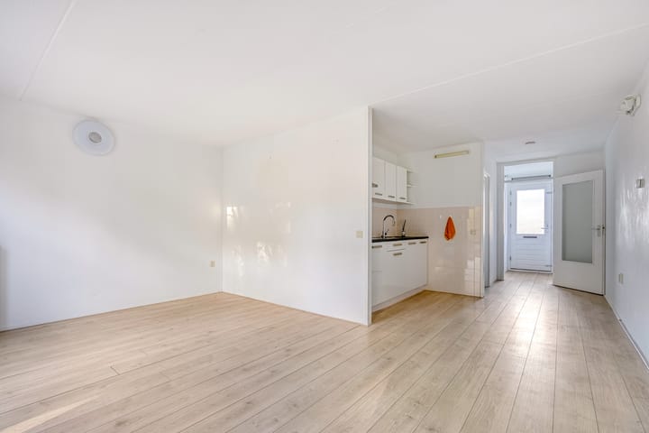 Photo 15 of Eemplein 4