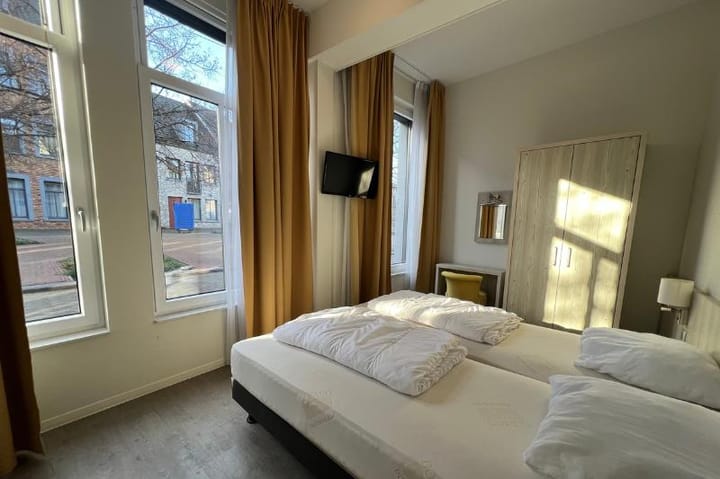 Foto 9 van Het Wilhelmus 1-C18