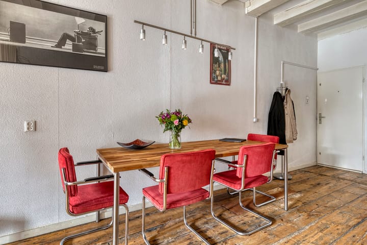 Photo 11 of Spuistraat 3-F7