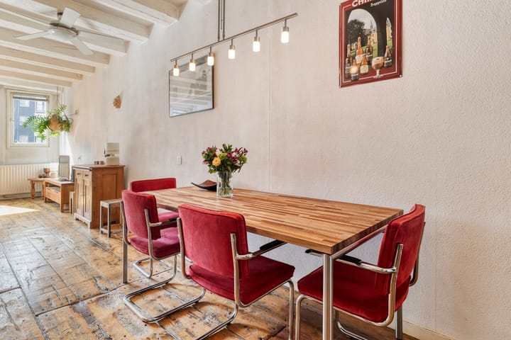 Photo 12 of Spuistraat 3-F7