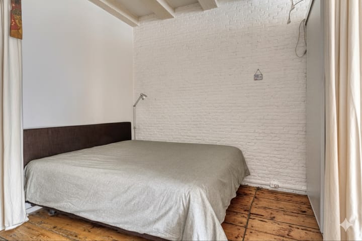 Photo 14 of Spuistraat 3-F7