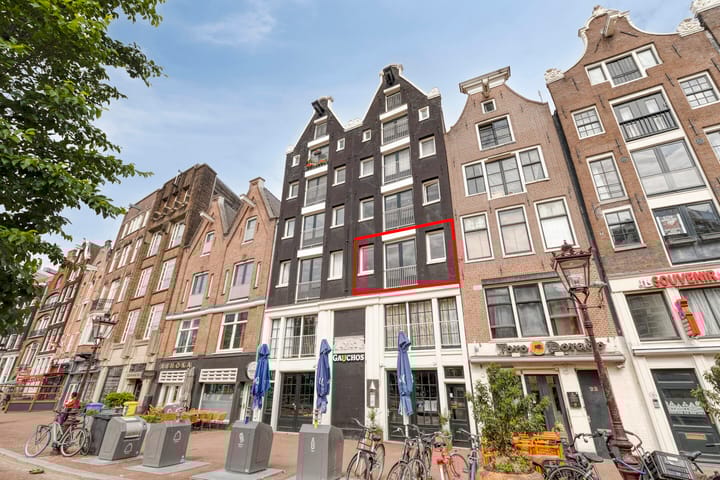 Photo 18 of Spuistraat 3-F7
