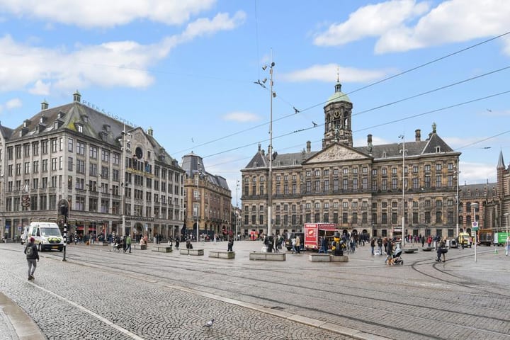 Photo 33 of Spuistraat 3-F7