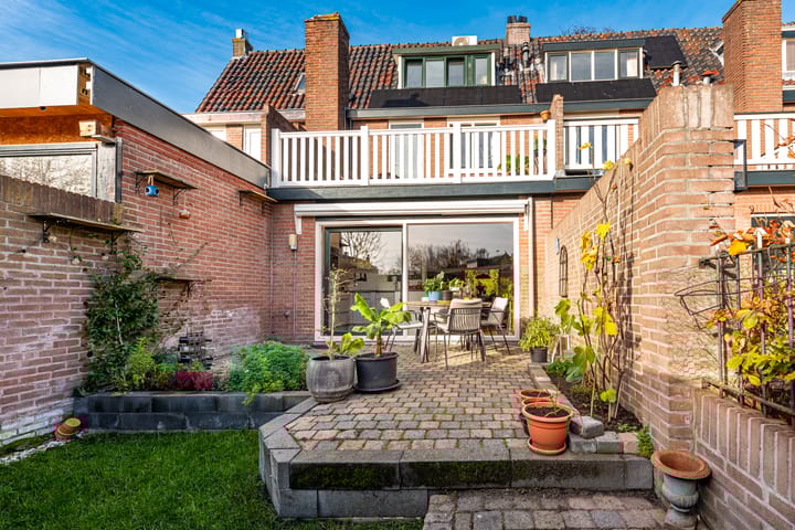 Photo 4 of Piet Heinlaan 22