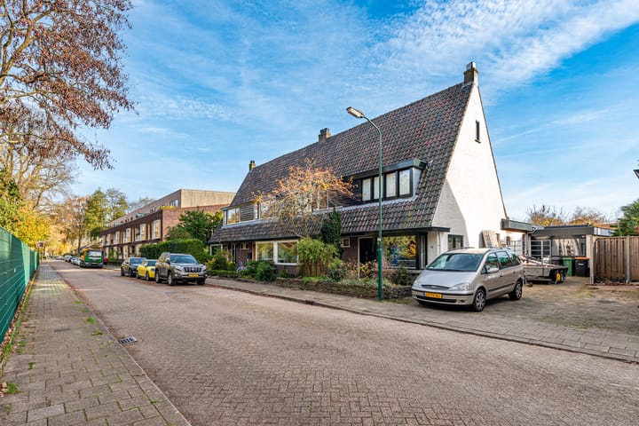 Photo 38 of Piet Heinlaan 22