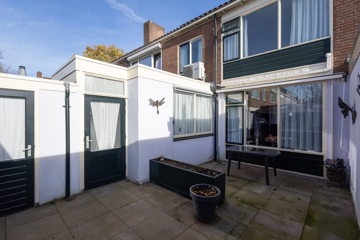 Photo 36 of Pieter de Molijnstraat 13