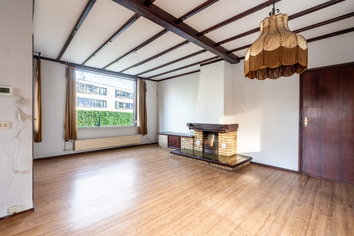 Photo 10 of Adelaarslaan 47