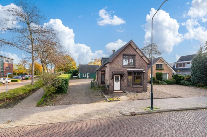 Photo 28 of Adelaarslaan 47