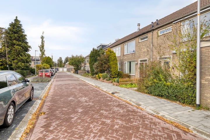 Photo 3 of Kadoelenstraat 4